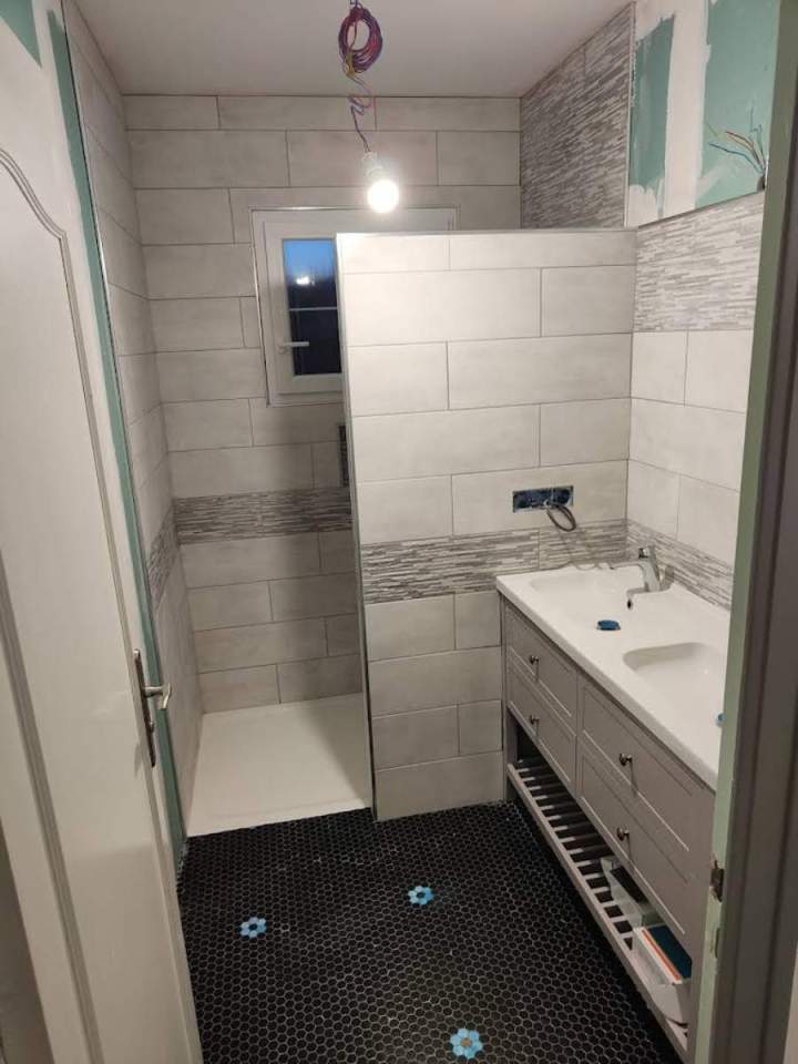 Salle de bains confortable Saint-Germain-sur-Avre